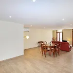 3 Bedroom Stunning In Saint-genis-des-fontai 度假居 Saint-Génis