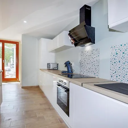 3 Bedroom In Saint-genis-des-fontai