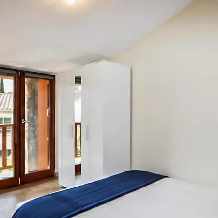 3 Bedroom Stunning In Saint-genis-des-fontai * Saint-Génis